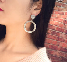 Load image into Gallery viewer, Exaggerated Circle Earring Earrings