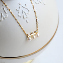 Load image into Gallery viewer, Pearl zircon small necklace