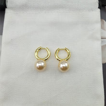 Load image into Gallery viewer, Earrings brass glass pearl earrings